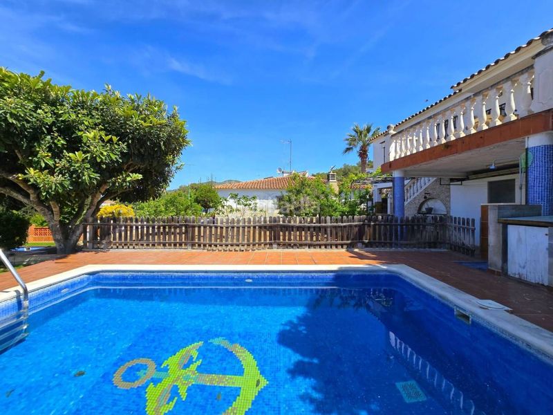 Foto bc47cc0e-d628-421f-9879-131a45b9f5fc. Casa amb aparcament piscina a Mas Trader-Corral d´En Tort-Corral d´En Cona Cubelles