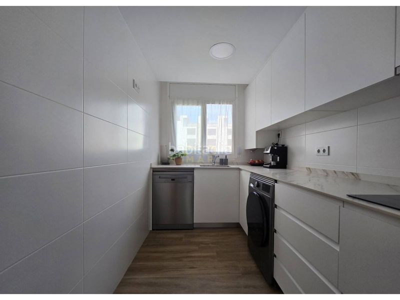 Foto 2d7869fe-dc88-4189-88d0-0d6dc5fc3efe. Pis amb calefacció aparcament a Maritim Cubelles