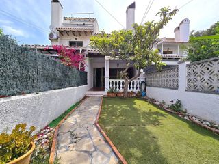 Casa a schiera in Bardaji-El Molí de Baix. Casa adosada con jardín, zona bardají