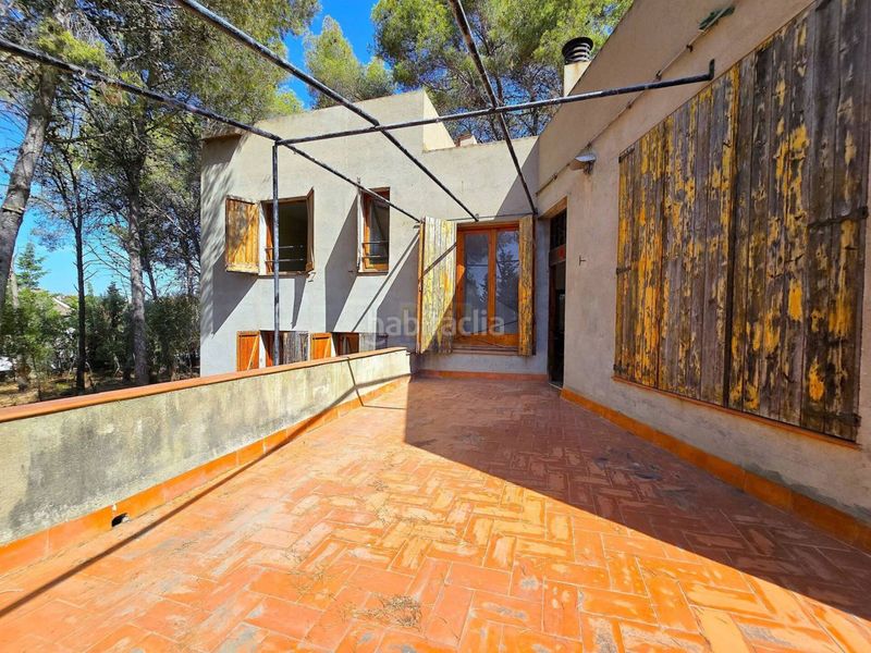Foto 36b20aa5-4ba8-486a-bdd7-f28f38c26808. Casa amb aparcament a costa Cunit - els jardins - els rosers Cunit