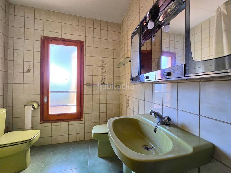 Foto 68e3b9a5-e0b8-4fe6-a532-74fd84d21dd9. Casa amb aparcament a costa Cunit - els jardins - els rosers Cunit
