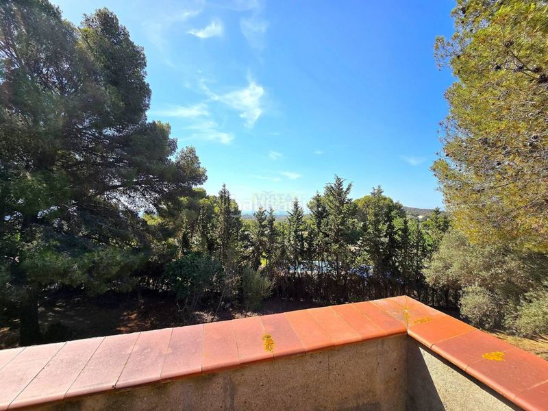 Foto 9e3d7c31-2a5f-427e-b92d-6d704c8ecb01. Casa amb aparcament a costa Cunit - els jardins - els rosers Cunit