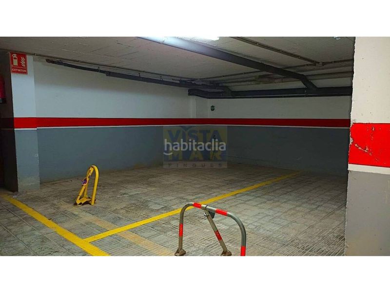 Foto 049c5928-5942-411d-ac96-c60db3126162. Aparcament cotxe a Maritim Cubelles