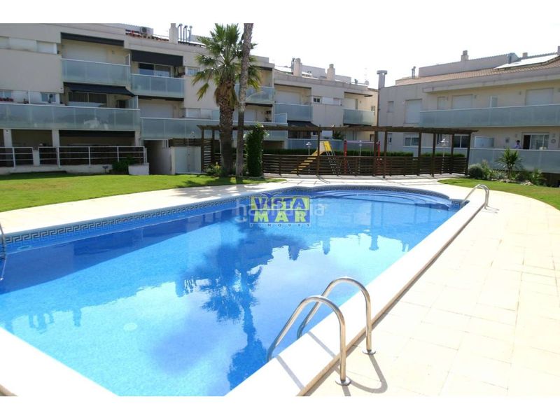 Foto 5184f0d2-fed0-47fe-8257-cb7dbc1cdb71. Pis amb aparcament piscina a Santa Maria-l´Eixample-Sud Sumella Cubelles