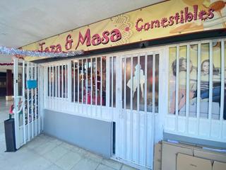 Business premise  Calle pintor pedro camacho. Luminoso local comercial entreplanta de 35m2