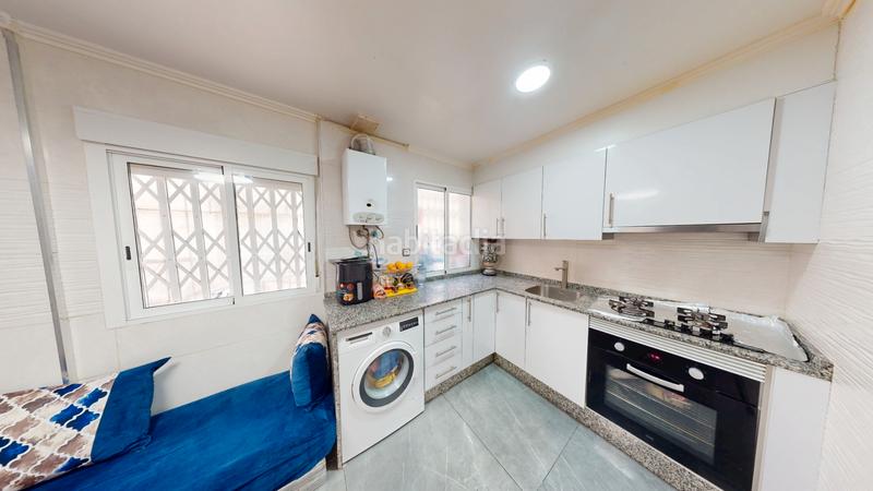 Foto 5cbd37e8-4579-41f1-a1da-246b1ebb2684. Piso preciosa planta baja para inversión o 1ra vivienda en Alicante