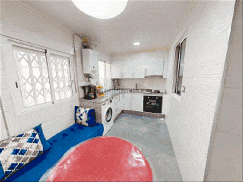 Foto 9025eae5-ebbf-46e1-b056-c8fa70785e99. Piso preciosa planta baja para inversión o 1ra vivienda en Alicante