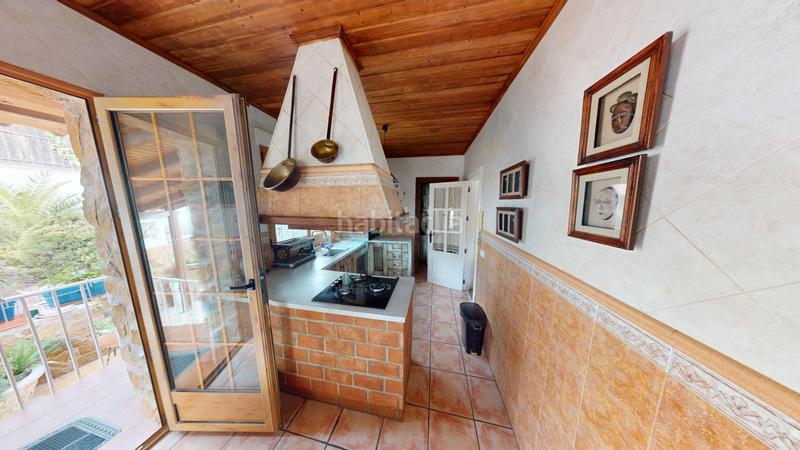 Foto 984aa4d7-31a6-48af-b7d8-85bbb45b9244. Chalet ?? chalet reformado con vistas al maigmó, piscina y zona chill-out en finca terol () en Tibi
