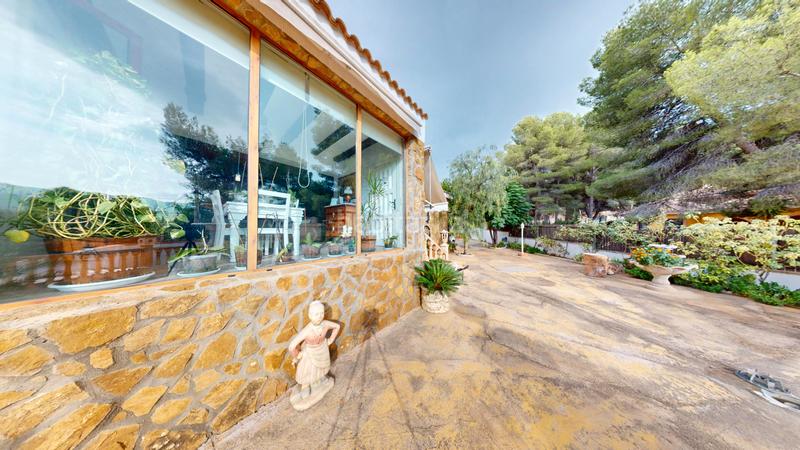 Foto b132b456-8351-4163-9ef9-17029f988376. Chalet ?? chalet reformado con vistas al maigmó, piscina y zona chill-out en finca terol () en Tibi