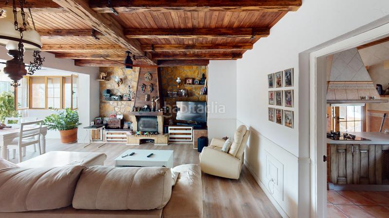 Foto f802a30a-5886-4f59-b8fd-e23133e35c72. Chalet ?? chalet reformado con vistas al maigmó, piscina y zona chill-out en finca terol () en Tibi