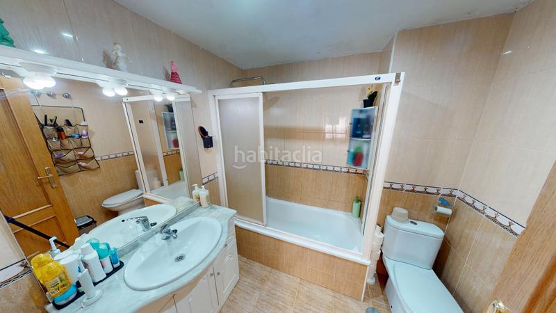 Foto 24068bb2-421e-4367-a980-c8839d3d7ea7. Appartamento con parcheggio in Altozano - Conde Lumiares Alicante