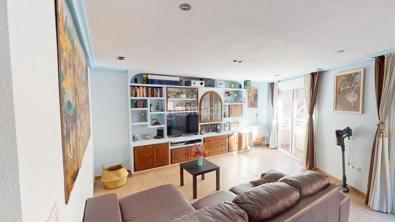 Foto d06f160d-0ab9-4f44-bac1-c1428ef3bd37. Appartamento con parcheggio in Altozano - Conde Lumiares Alicante