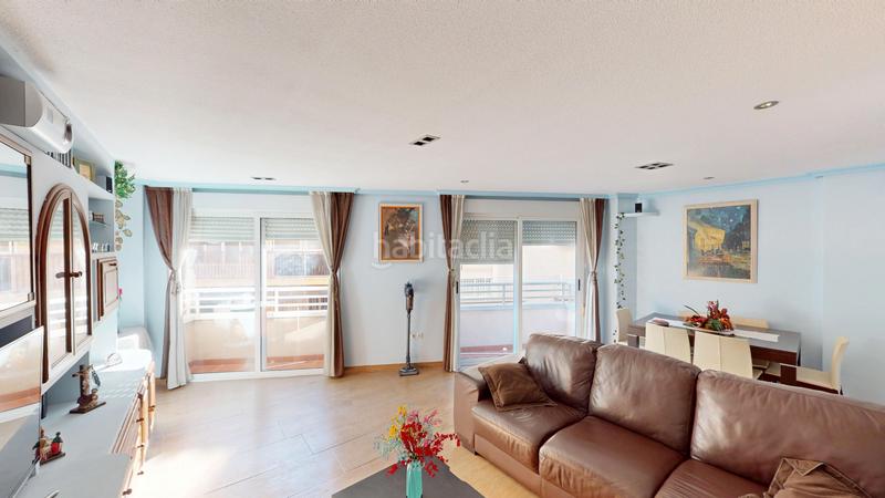 Foto f1ed0e1f-74fd-4195-a9ae-aef4c2902954. Appartamento con parcheggio in Altozano - Conde Lumiares Alicante