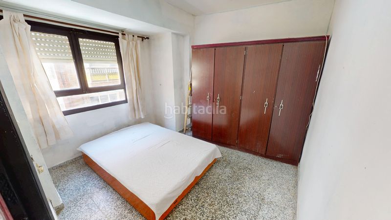 Foto 6b2d7a9f-c52f-49a2-b8e1-344f8f9a16f7. Pis a Barrio del Centro Alicante