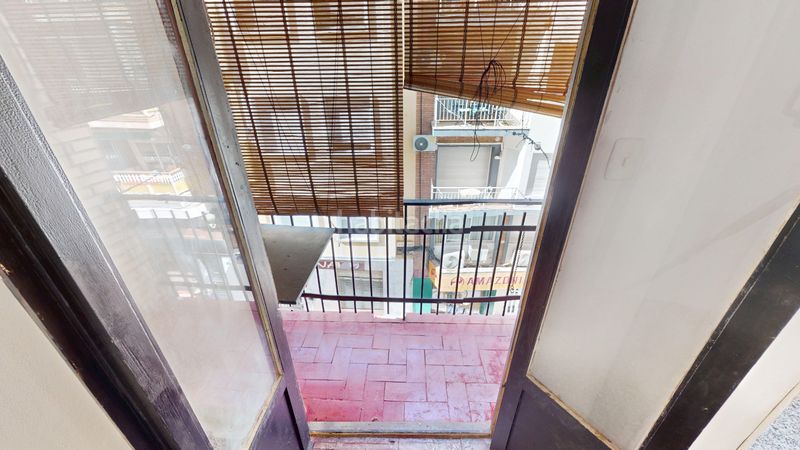 Foto c7cf5dd1-b372-4671-aa7e-b95bd3461b35. Pis a Barrio del Centro Alicante