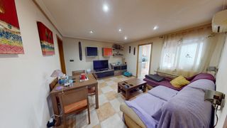 Pis  Calle teulada. Gran vivienda reformada de 2 dormitorios con balcón exterior