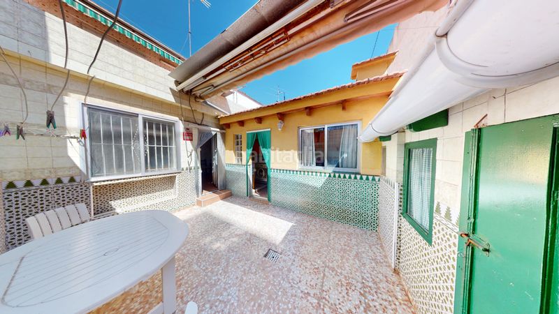 Foto cf811039-5217-44fe-bf03-a8aa46dd106b. Casa a Tómbola Alicante