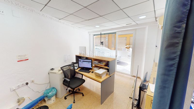 Foto d80757e2-3f01-45bc-9bb8-a73f99cad368. Local comercial a Campoamor Alicante