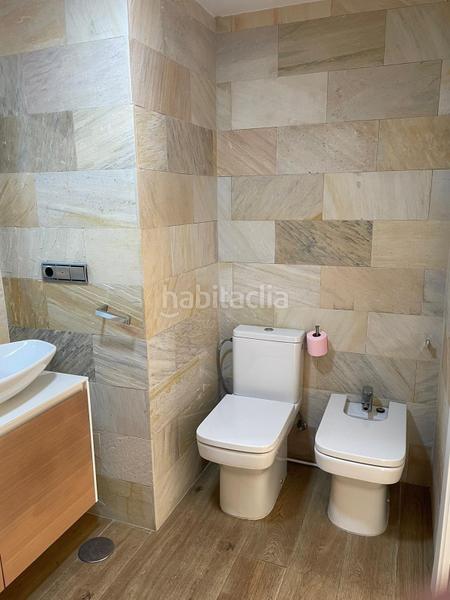 Foto 44505df0-7a8d-4450-8ae0-d80fb9dbf74f. Alquiler piso fantástico piso reformado en primera línea de playa de la Albufereta. en Alicante
