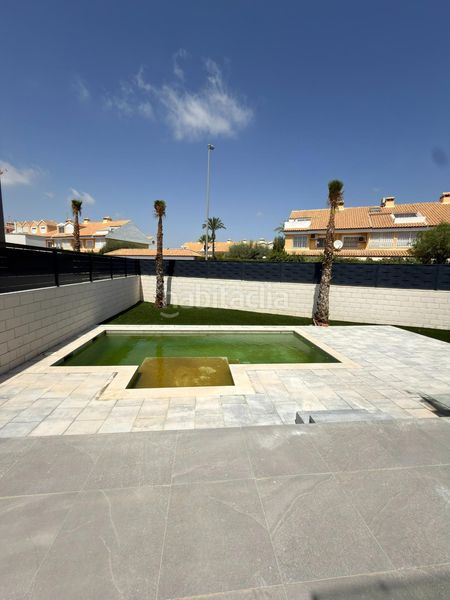 Foto 3c8425a9-5f98-43ee-8034-1e2211fa8d7e. Xalet amb calefacció aparcament piscina a La Font-Mezquitas San Juan de Alicante