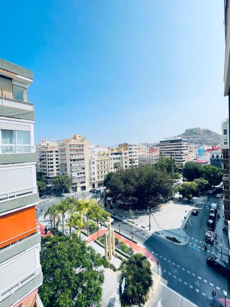 Foto b5946291-6ada-44c3-b7e9-66bd4a99be65. Piso fantástica vivienda en la avenida doctor gadea, en la exclusiva zona de ensanchediputación. en Alicante