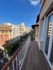 Location Appartement à Casco Antiguo - Sta. Cruz - Ayuntamiento. Fantástica vivienda en la rambla mendez núñez. alicante