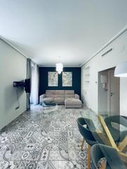 Miete Etagenwohnung in Barrio del Centro. Estupendo piso en el corazón de la ciudad.