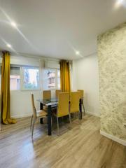 Location Appartement  Calle de tato. Bonito piso reformado en la zona de san blas.