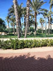 Miete Reihenhaus in Panorama-Sierramar. Adosado de dos plantas en la urbanización altomar.