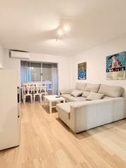 Pis  Calle del acuario. Bonita vivienda reformada en la zona de la florida.