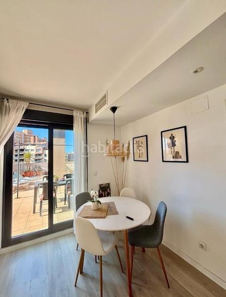 Foto 1004d343-420b-4198-b734-46b4cff116f5. Rent penthouse with parking pool in PAU 5 Alicante