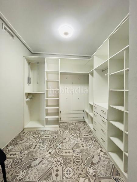 Foto da1bc366-eb64-4bf4-9446-a50115632218. Rent flat with heating in Barrio del Centro Alicante