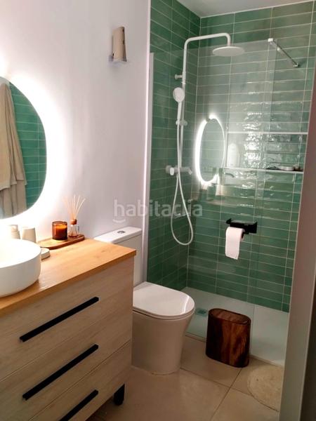 Foto 95606f10-2f82-401e-a7ea-bd20cfb1cf2e. Planta baja moderno bajo reformado en san blas, . en Alicante