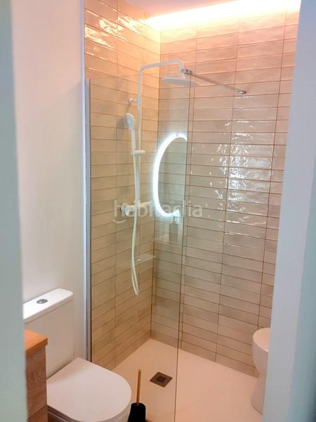 Foto e3f2519c-2a82-4dc6-9bd3-07b03e22336a. Planta baja moderno bajo reformado en san blas, . en Alicante