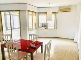 Flat in Ensanche-Diputación. Oportunidad única en el corazón de la ciudad.