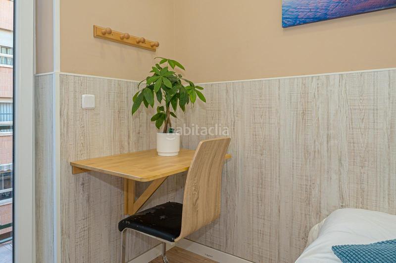 Foto 73b5dc0b-bf71-44d3-9d75-c04cdf93d1ae. Alquiler piso bonito piso en la zona del Mercado. en Alicante