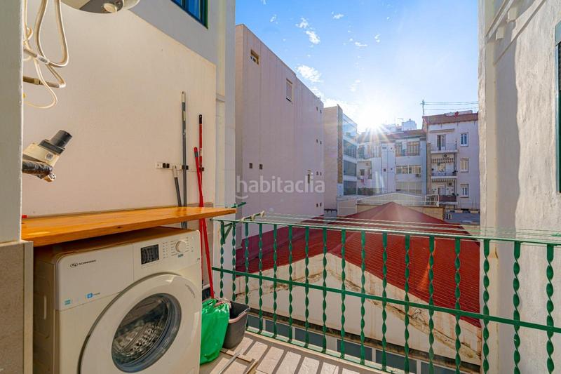 Foto ca598db2-cad5-4bc5-840c-a663b47c0c27. Alquiler piso bonito piso en la zona del Mercado. en Alicante