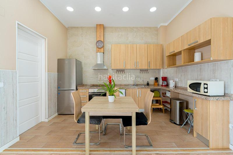 Foto 3661d4f3-f423-4caf-b66f-e27d24199219. Rent flat with heating in Mercado Alicante