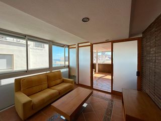 Miete Dachwohnung in Barrio del Centro. Estupendo ático en el centro tradicional con vistas al puerto de