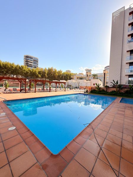 Foto 6c55581b-1426-4715-934c-d412592de98b. Pis amb calefacció aparcament piscina a Playa Levante Benidorm