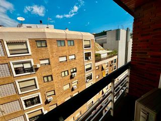 Lloguer Pis  Avenida avenida óscar esplá. Piso en el centro de alicante