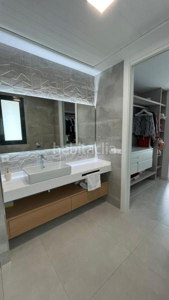 Foto 7fd5b417-5385-412b-99a0-9b9d2881c56e. Rent chalet with heating parking pool in Finestrat pueblo Finestrat