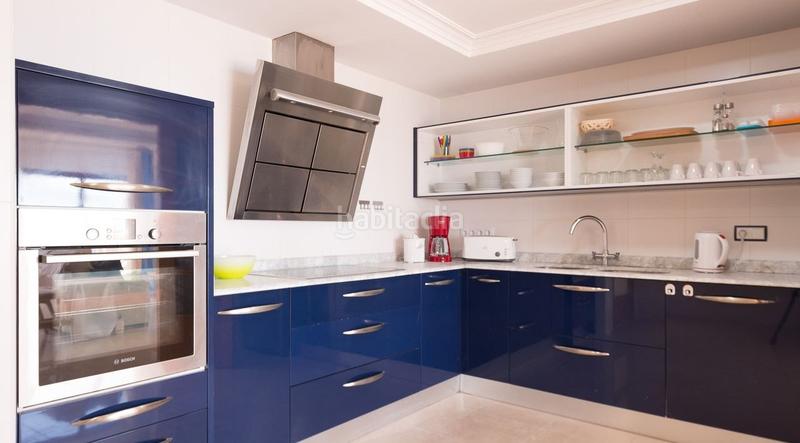 Foto 812a0e84-6ac9-4e0c-b57c-4bab7e4dc1e7. Rent flat with heating in Campello Playa Campello (el)