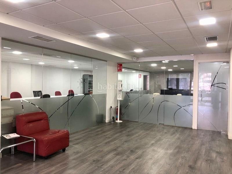 Foto 48c4302a-622f-47d4-a7a6-3f8787ce2eae. Alquiler local comercial amplia oficina en el centro . en Alicante