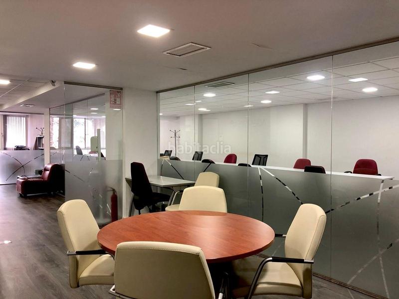 Foto 9b51b06d-384d-4fe0-81ee-6af59de72f28. Rent business premise in Ensanche-Diputación Alicante