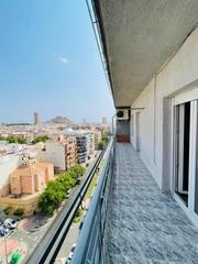 Affitto Appartamento  Avenida catedratico soler. Vivivenda reformada con excelentes acabados. vistas despejadas.