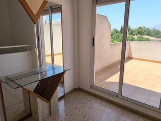 Lloguer Casa aparellada a Centro. Precioso chalet pareado en el centro de mutxamel. alquiler tempo