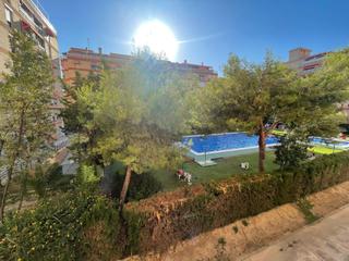 Location Appartement  Calle de pascual orozco. Piso reformado en urbanización zona alipark.
