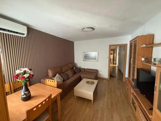 Location Appartement  Carrer del pintor aparicio. Vivienda en buen estado, al lado de la av. maisonnave.