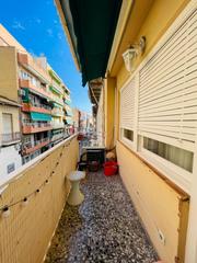 Location Appartement  Calle de valencia. Piso en la zona de la plaza de toros, alicante